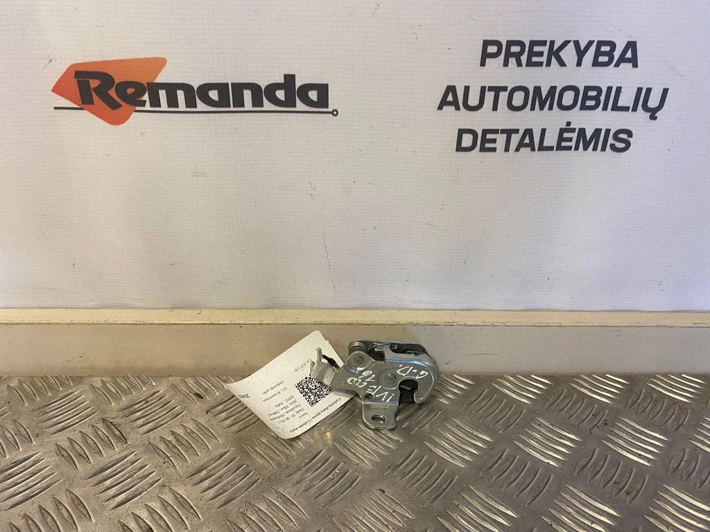 Aizmugurējo durvju slēdzene 1314115