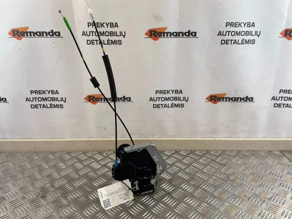 Rear door lock A046693