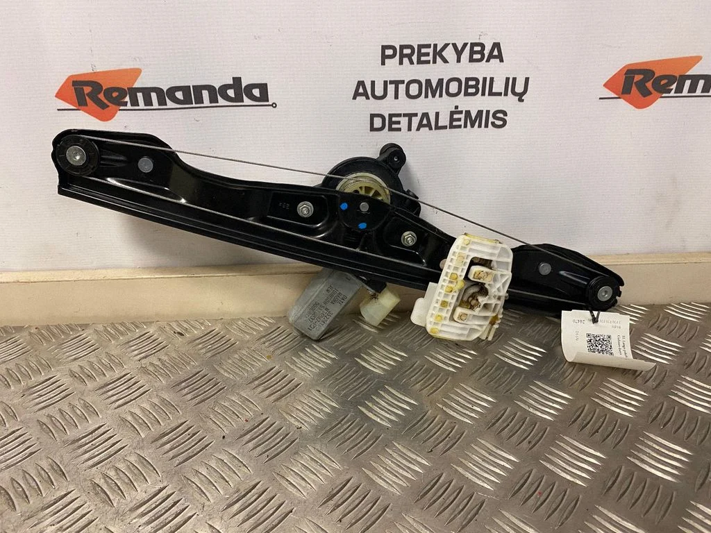 Rear door window regulator with motor – rear right