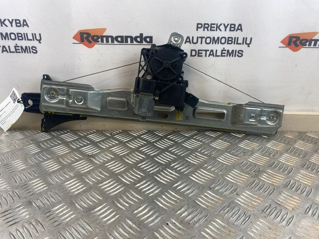 Rear door window regulator with motor 13260141