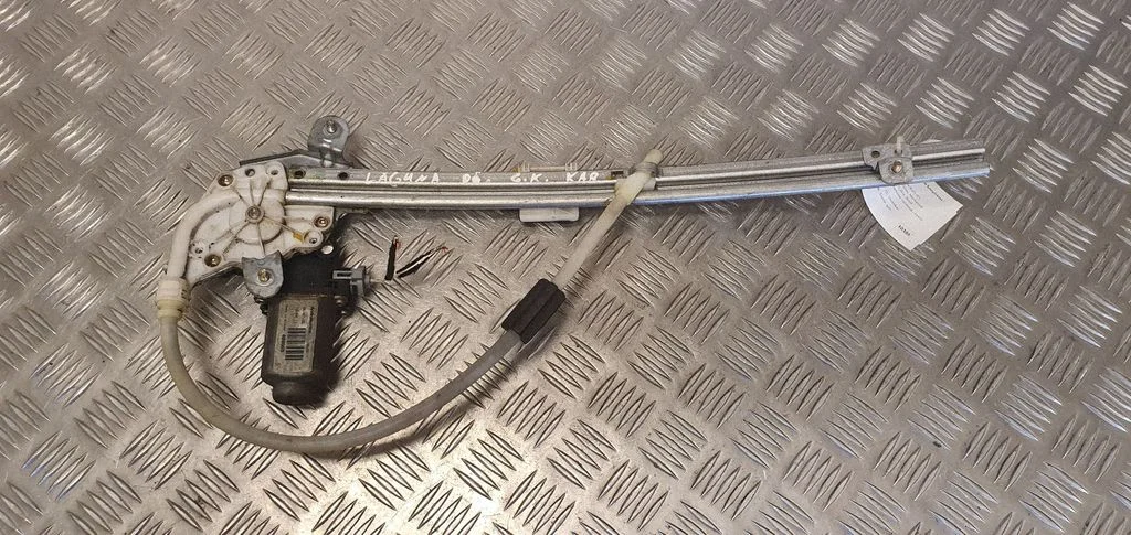 Rear door window regulator with motor 8200000557