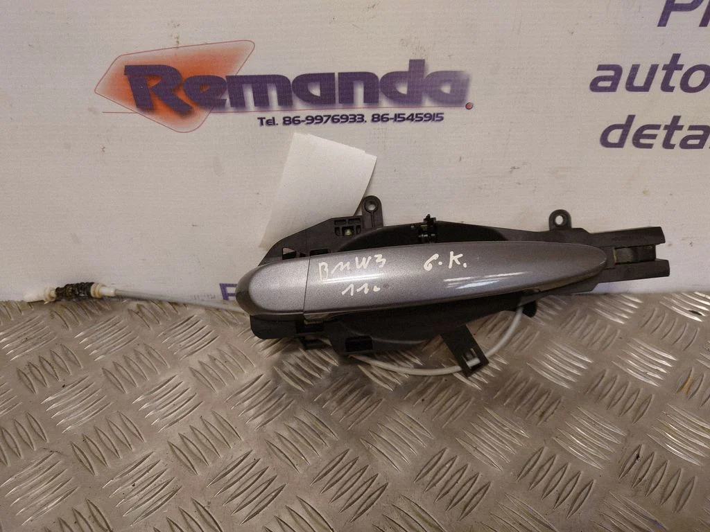 Tagaukse välimine käepide E9XHT