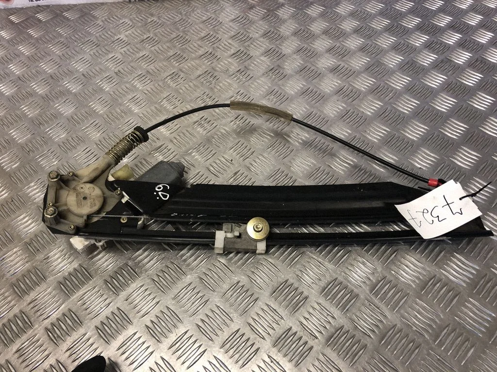 El. loga pacēlāja mehānisma komplekts – BMW 5. sērija E39 (1996-2003)