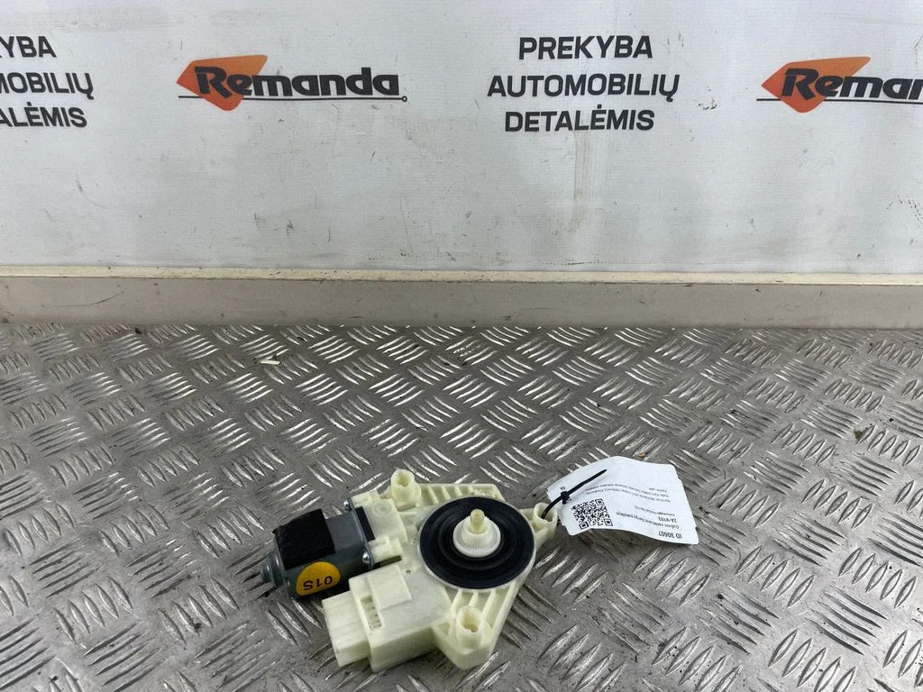 Aizmugurējā loga pacēlāja motoriņš 5Q4959812E