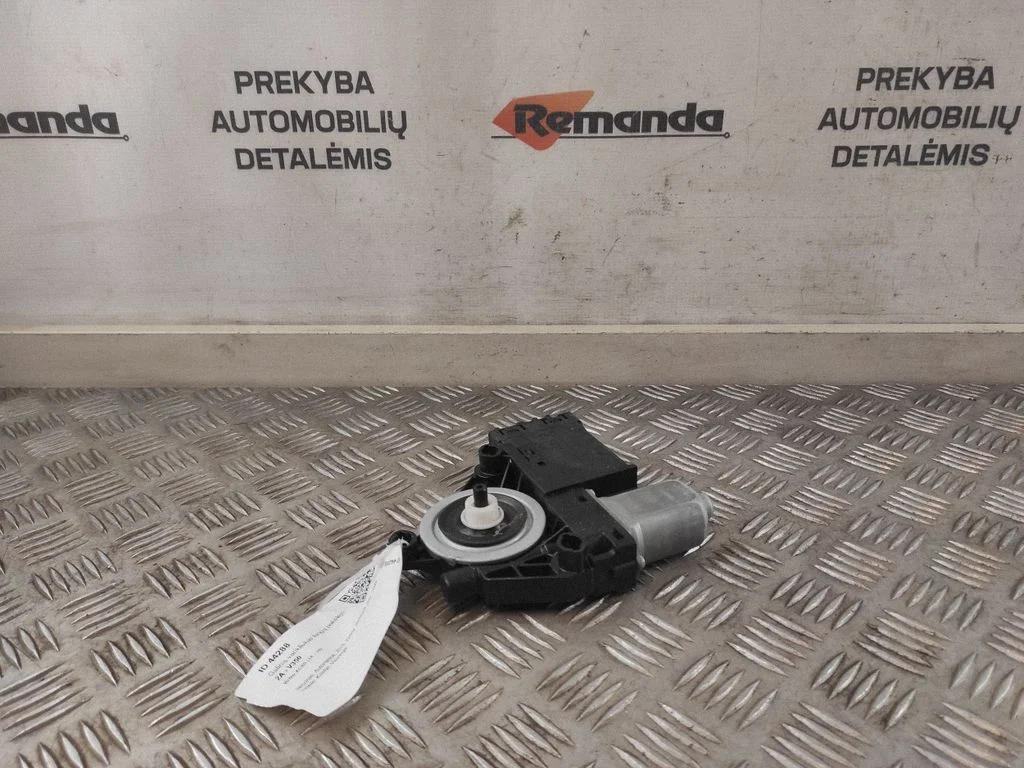 Aizmugurējā loga pacēlāja motoriņš 966265102