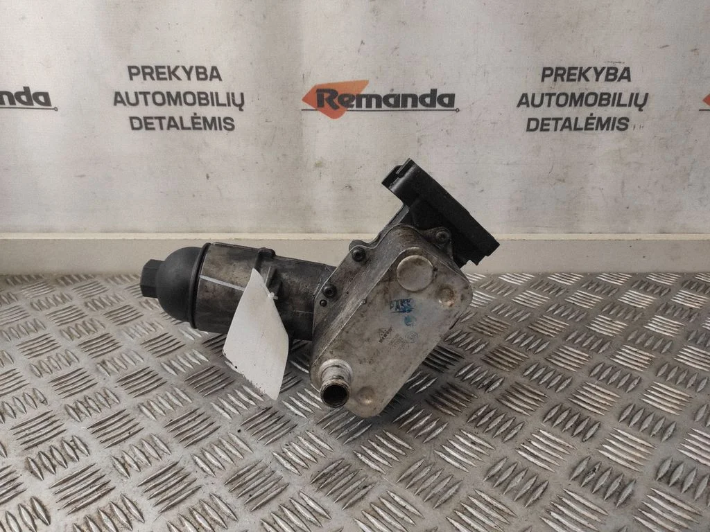 Eļļas filtra turētājs/dzesētājs 7788453