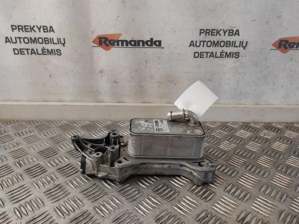 Obudowa filtra oleju / chłodnica oleju A6511801165