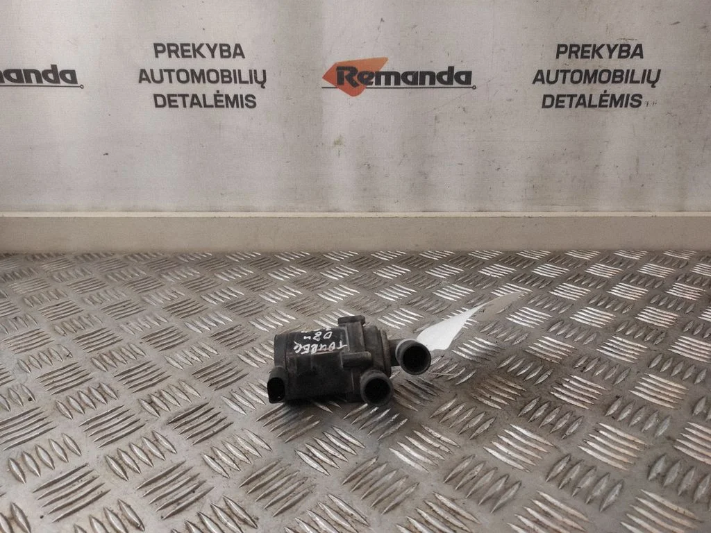 Elektriskais cirkulācijas sūknītis 7L0965561J