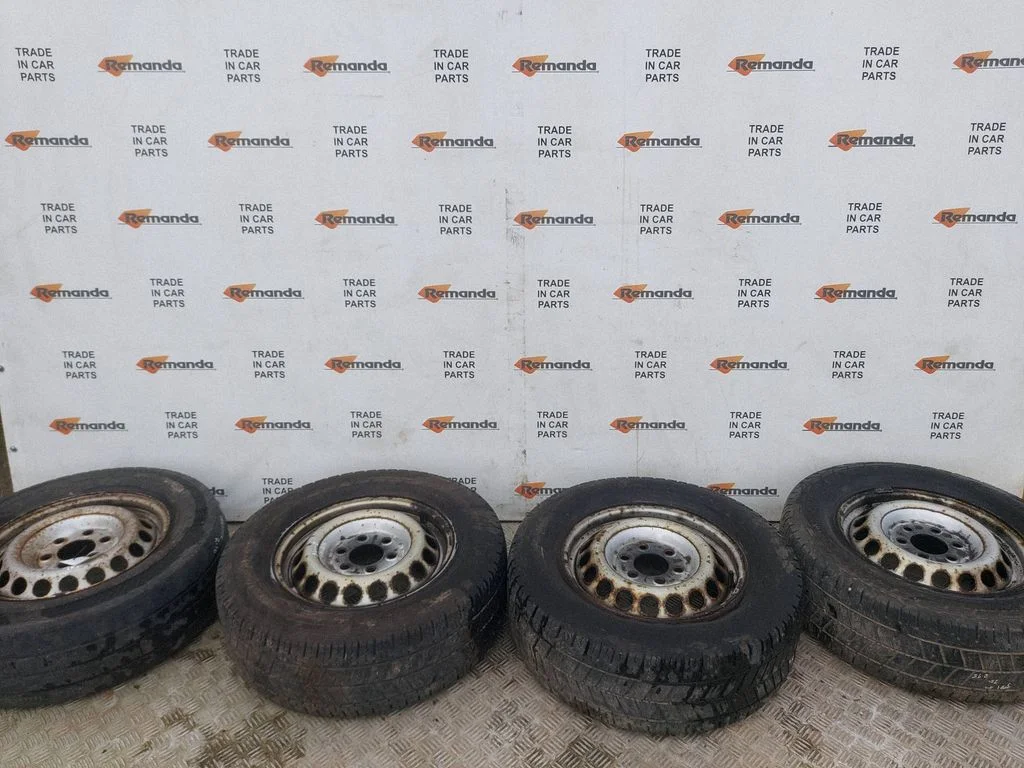 R16 plieninis štampuotas ratlankis (-iai)