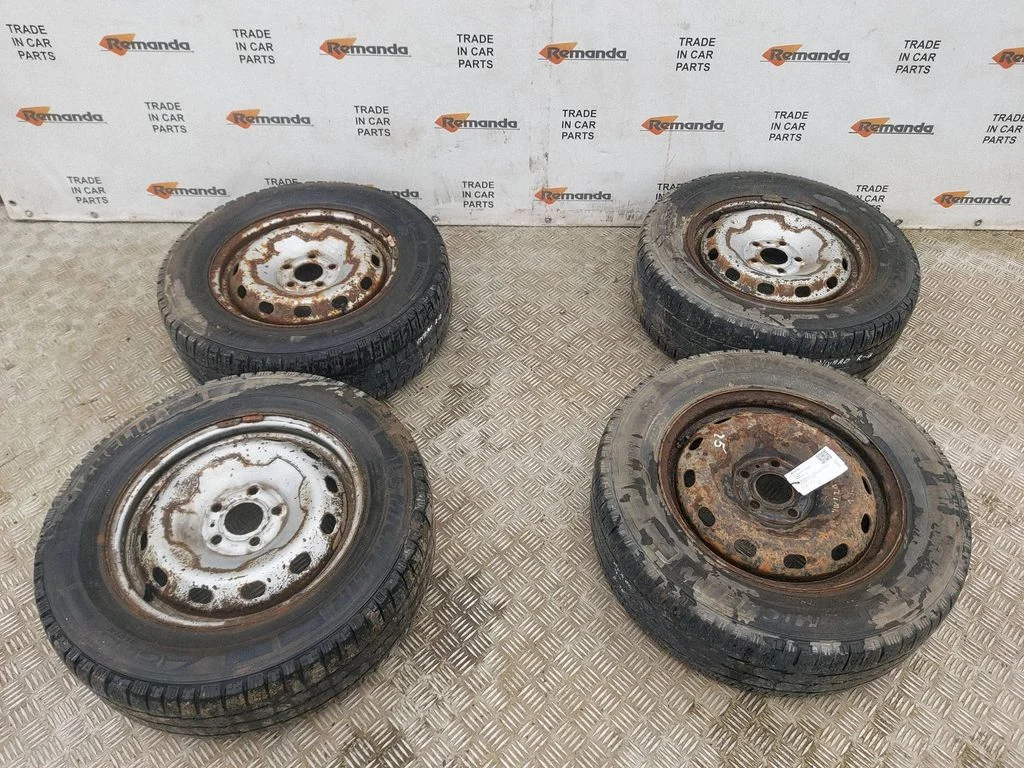 R16 plieninis štampuotas ratlankis (-iai)