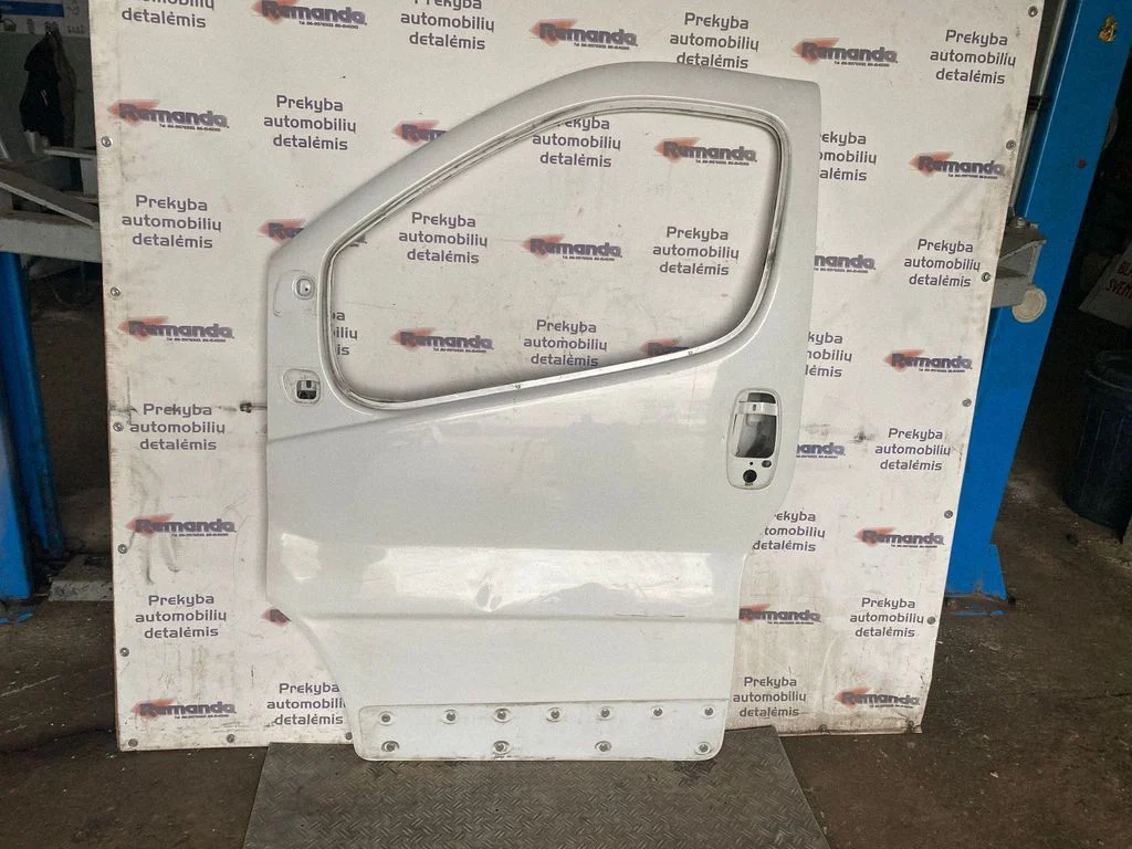 Front door coupe – front left