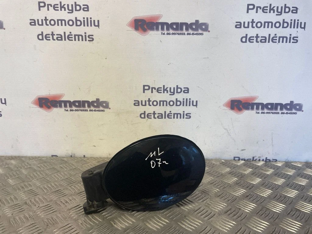 Degvielas tvertnes vāciņš A1646300767