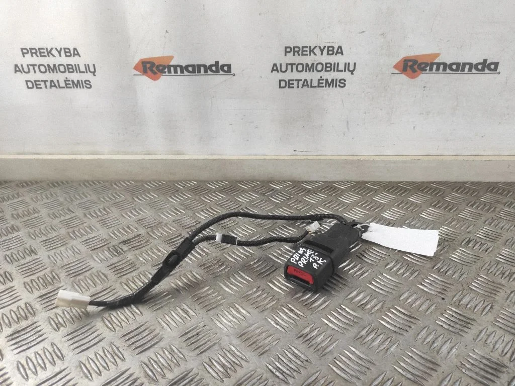 Eesmise turvavöö pannal B630