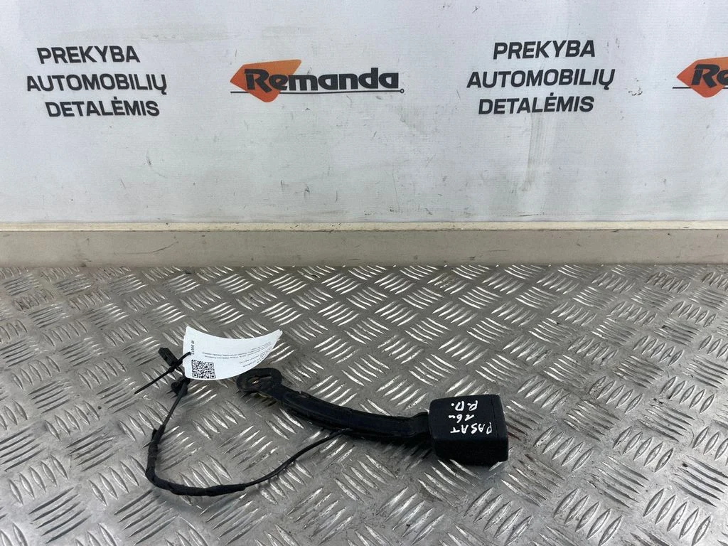 Front seatbelt buckle 34183195