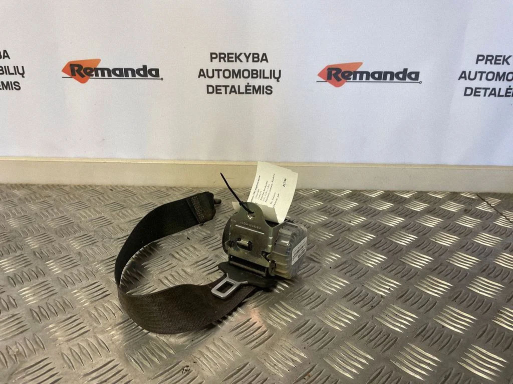 Rear seatbelt 13309837
