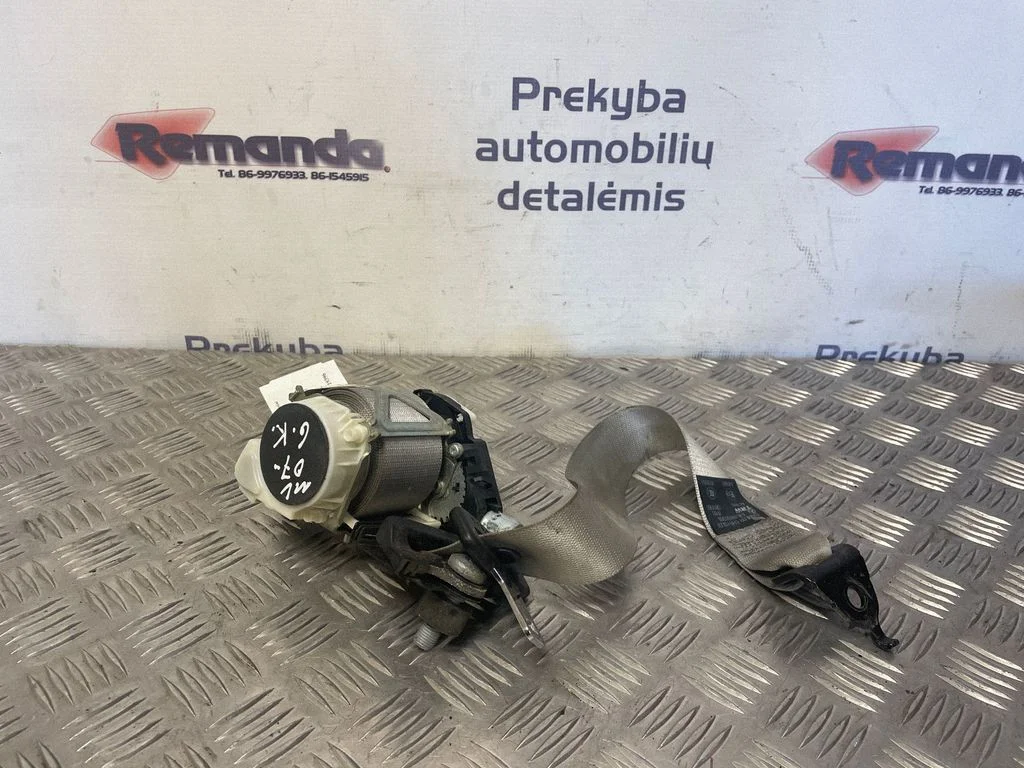 Aizmugurējā drošības josta – aizmugurējā kreisā