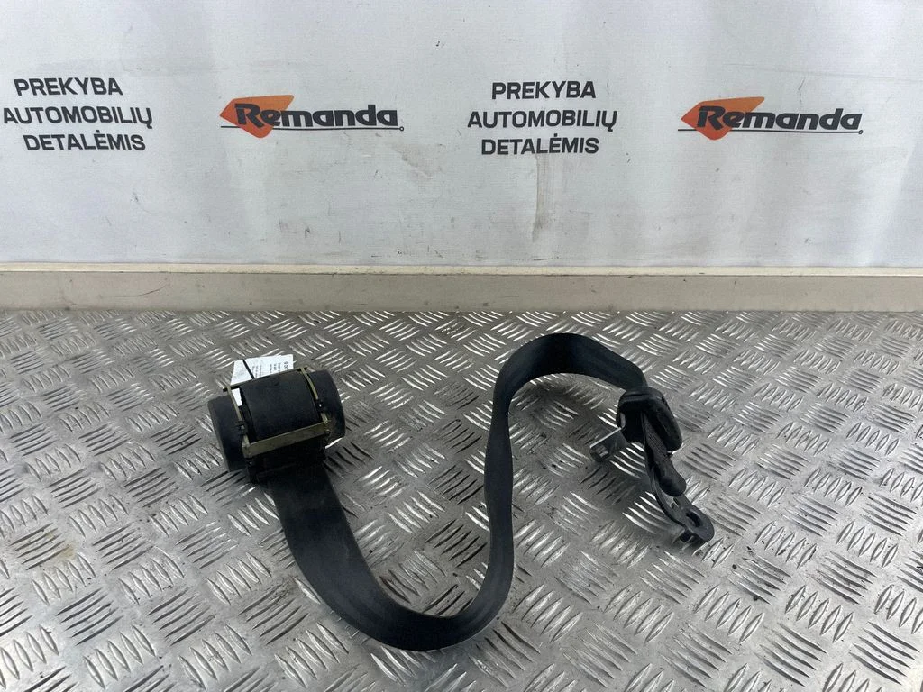 Front seatbelt – front right