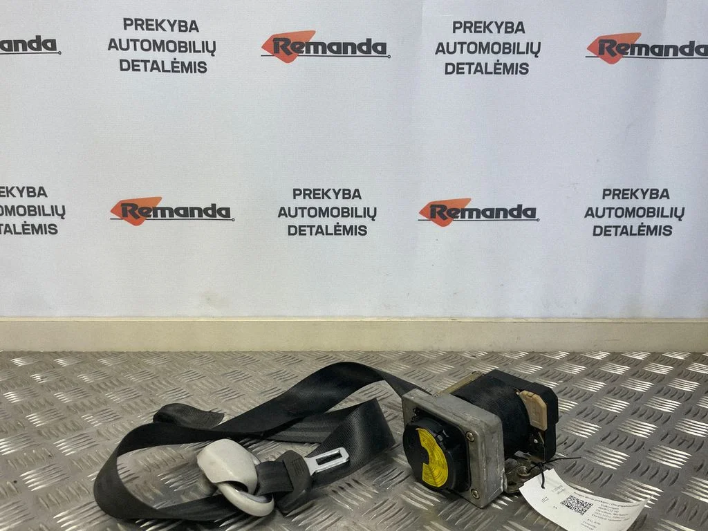 Front seatbelt – front right