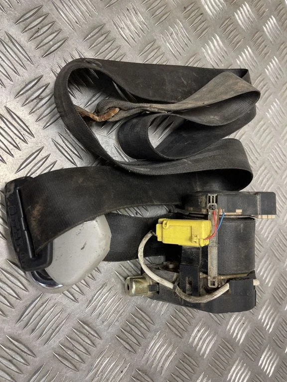 Front seatbelt 33027920