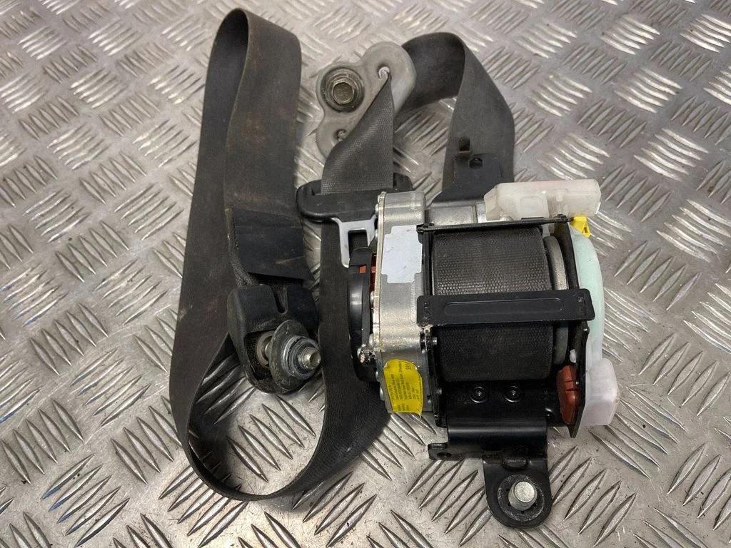 Priekšējā drošības josta 81450GKNE110M4