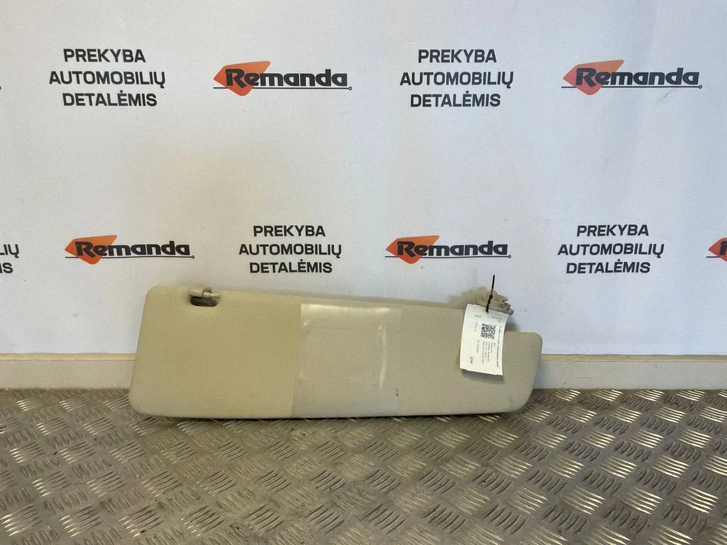 Sun visor