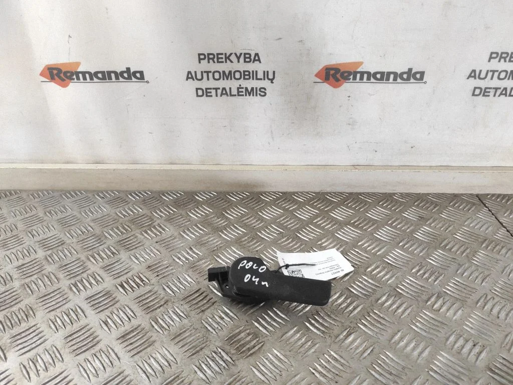 Motora pārsega atvēršanas rokturis 1J1823633