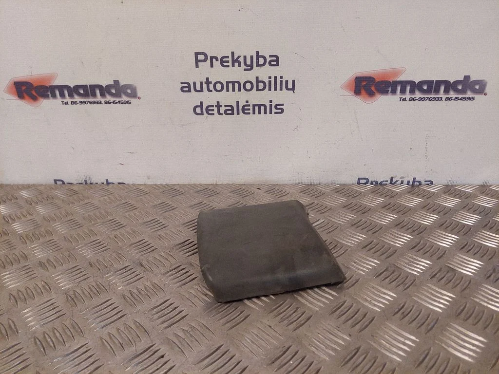 (B) statņa apdare (apakšējā) 8200326370