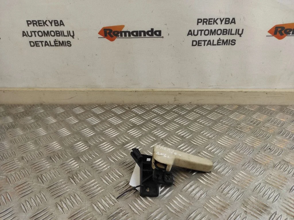 Motora pārsega atvēršanas rokturis 518823633