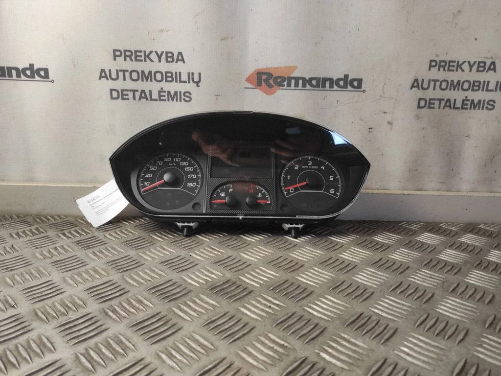 Speedometer (instrument cluster) 1385914080