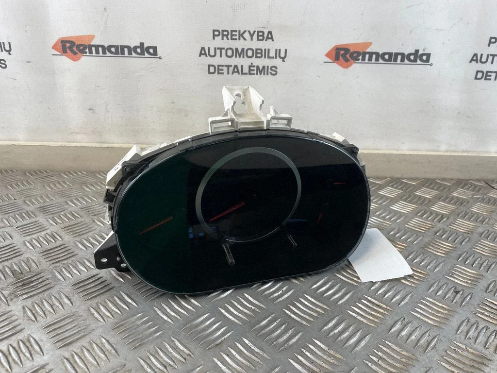 Speedometer (instrument cluster) C2355430