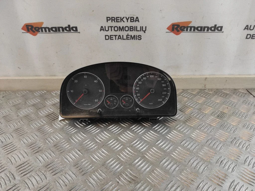 Spidomeeter (näidikuplokk) – Volkswagen Touran I (2003-2010)