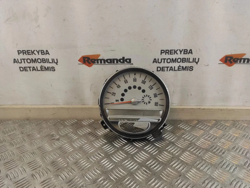 Speedometer (instrument cluster) – Mini One - Cooper Coupe R56 (2005-2014)