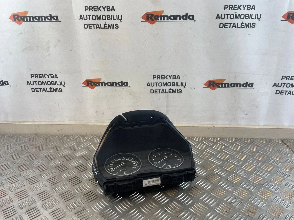Spidomeeter (näidikuplokk) – BMW 3-seeria F30 F35 F31 (2012-2018)