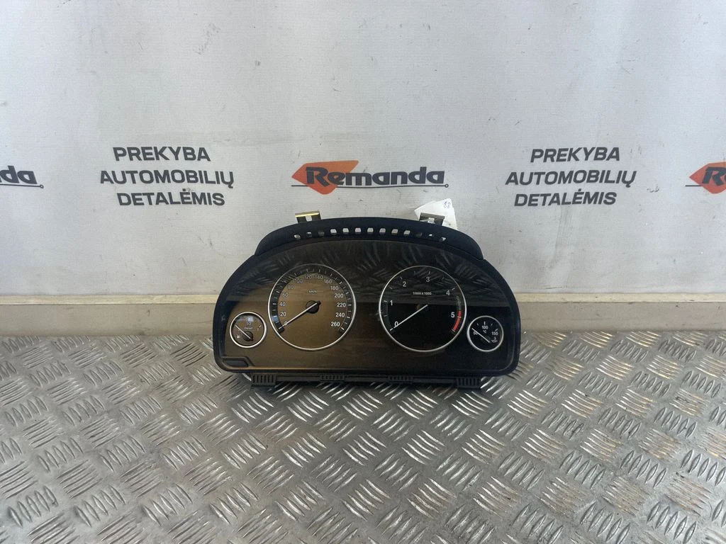 Spidometrs (instrumentu panelis) 924934501