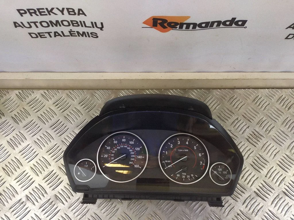 Spidomeeter (näidikuplokk) – BMW 1-seeria F20 F21 (2011-2019)