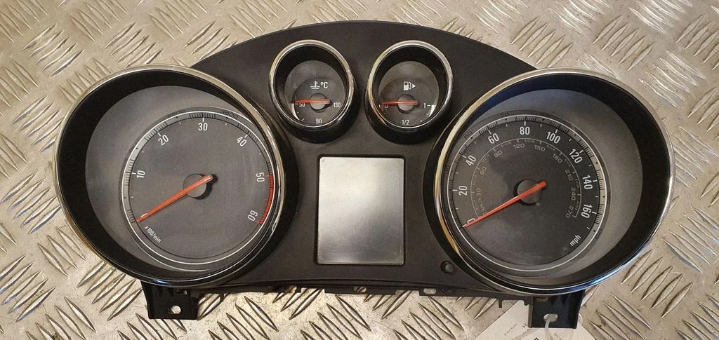 Speedometer (instrument cluster) 365903926