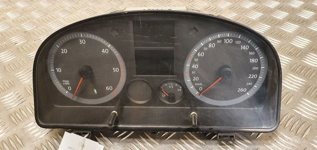 Spidomeeter (näidikuplokk) – Volkswagen Caddy (2004-2010)