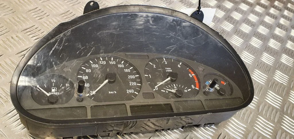 Speedometer (instrument cluster) 0263606271