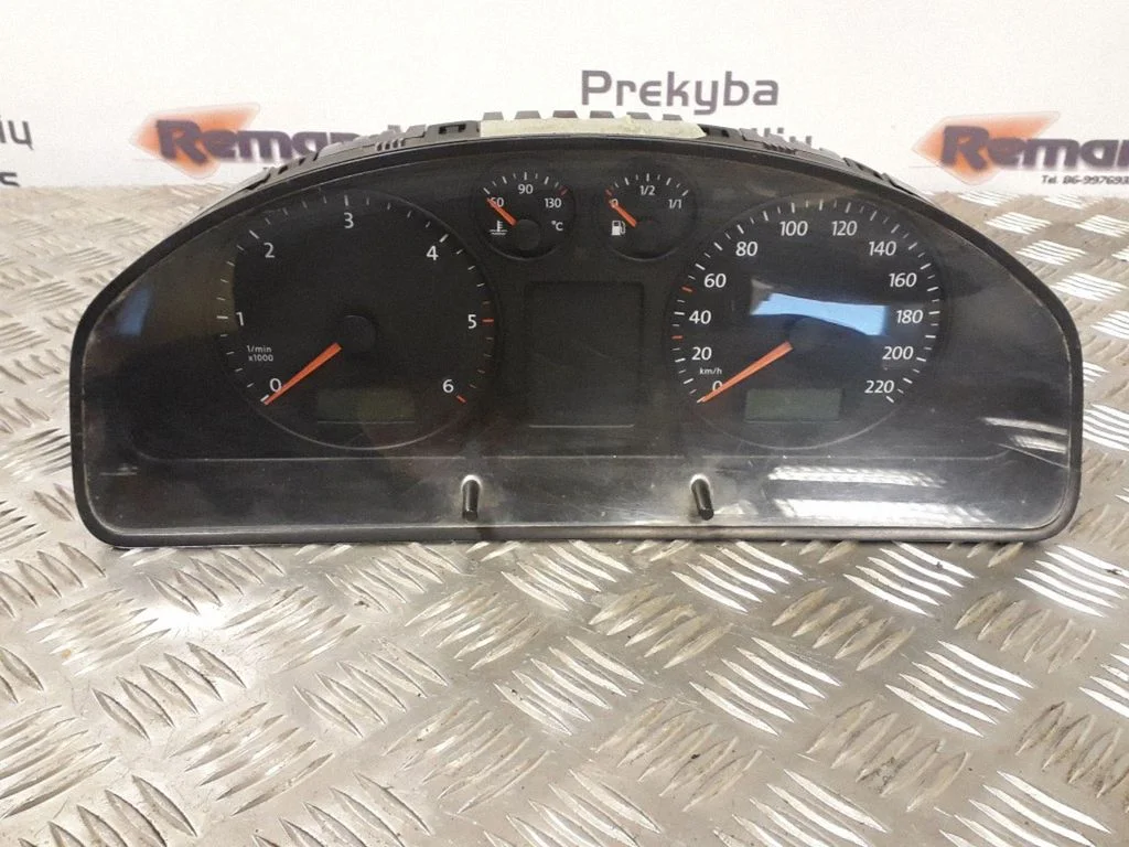 Speedometer (instrument cluster) 7H0920850G