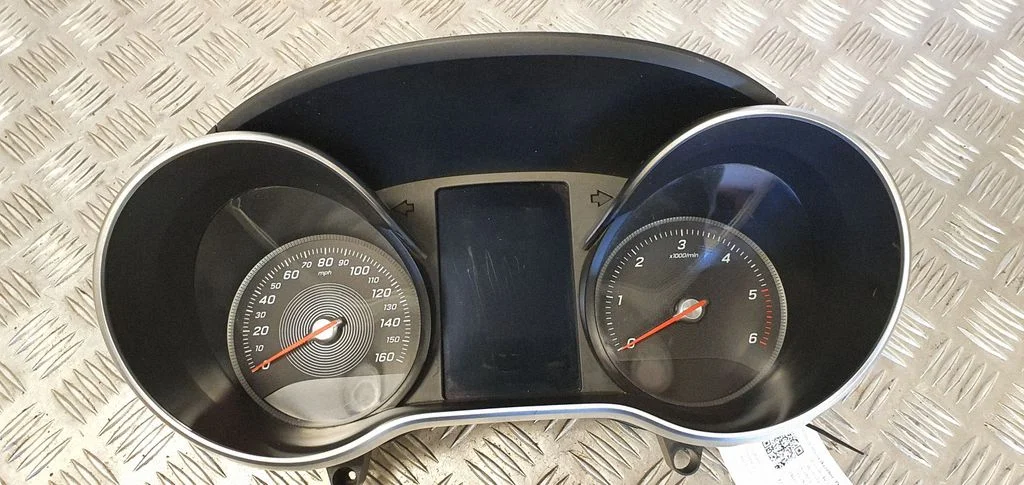 Speedometer (instrument cluster) – Mercedes-Benz C-Class W205 (2014-2021)