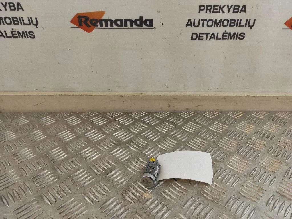 Automobilio užvedimo jungtukas