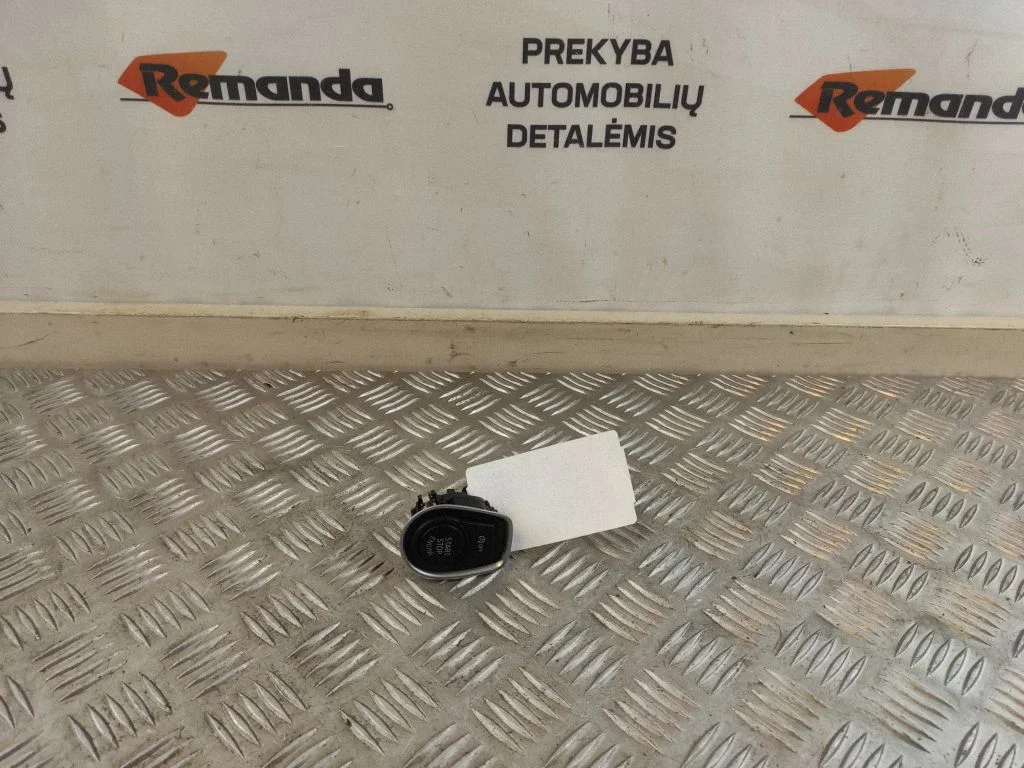 Automobilio užvedimo jungtukas