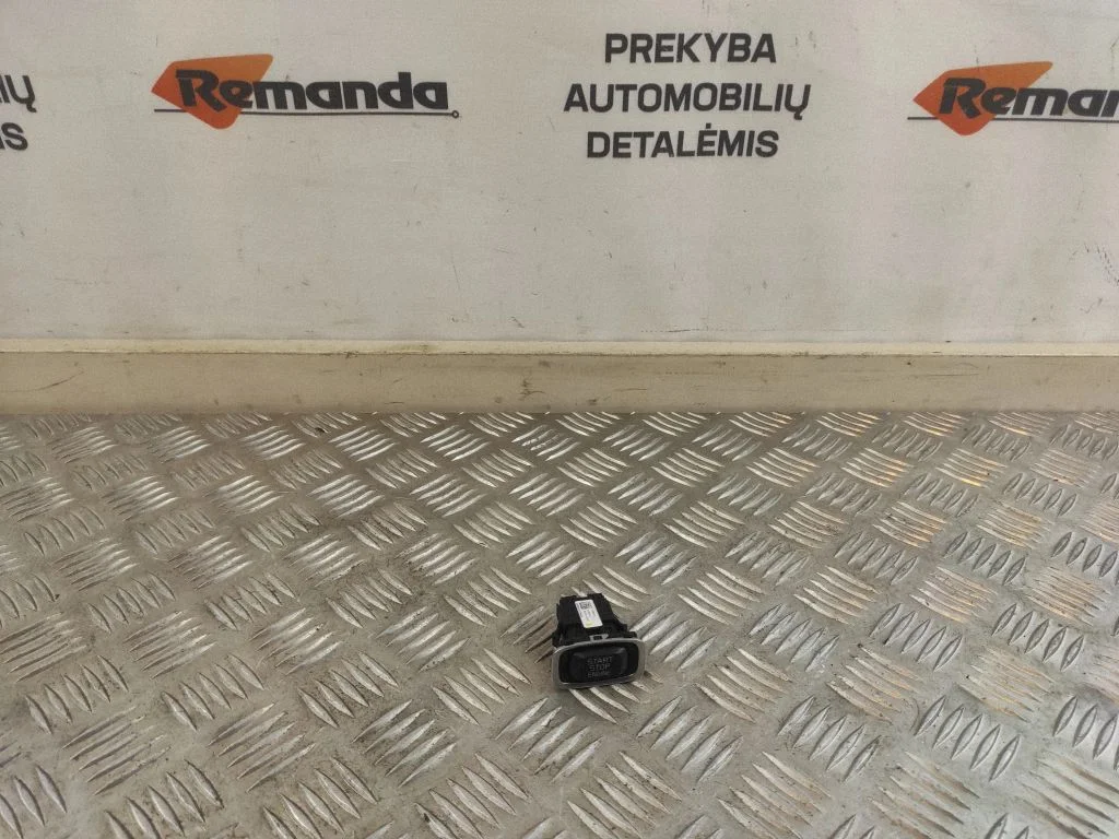 Automobilio užvedimo jungtukas