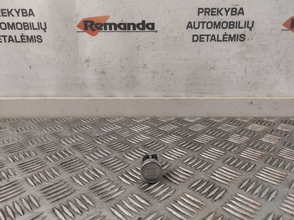 Automobilio užvedimo jungtukas