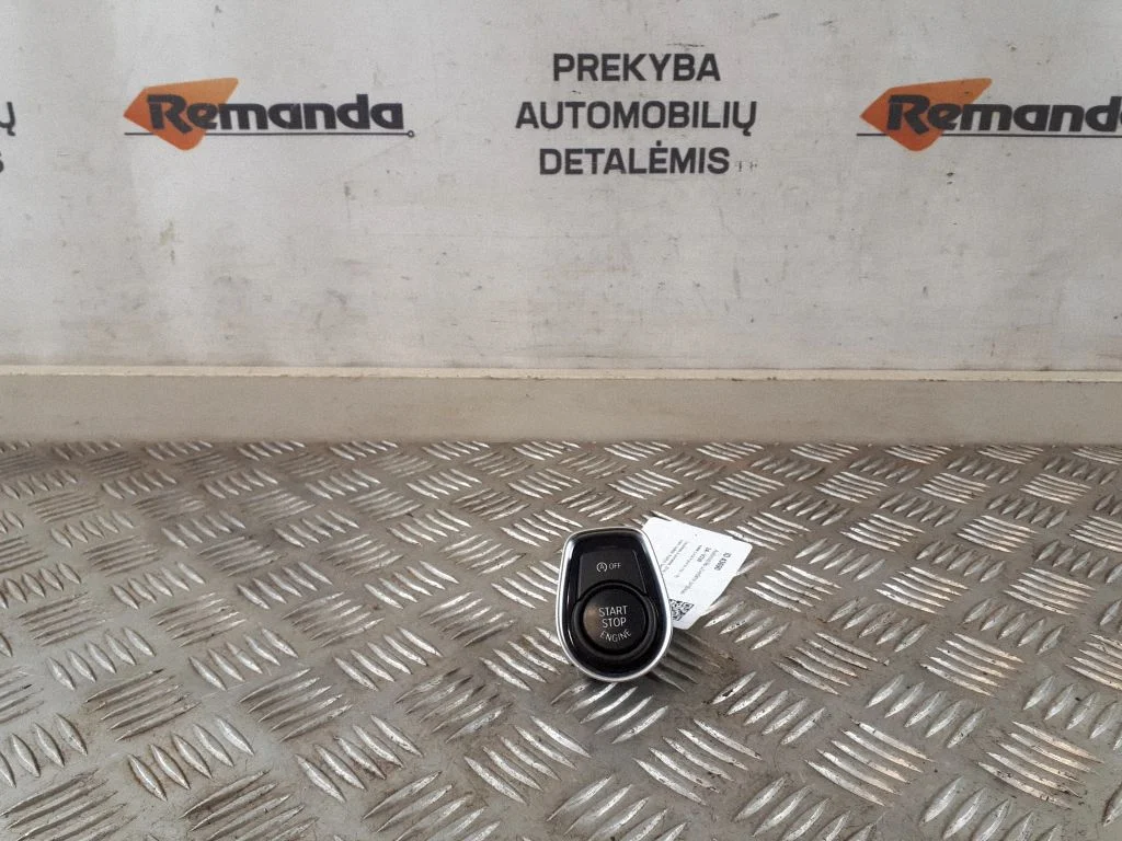 Automobilio užvedimo jungtukas