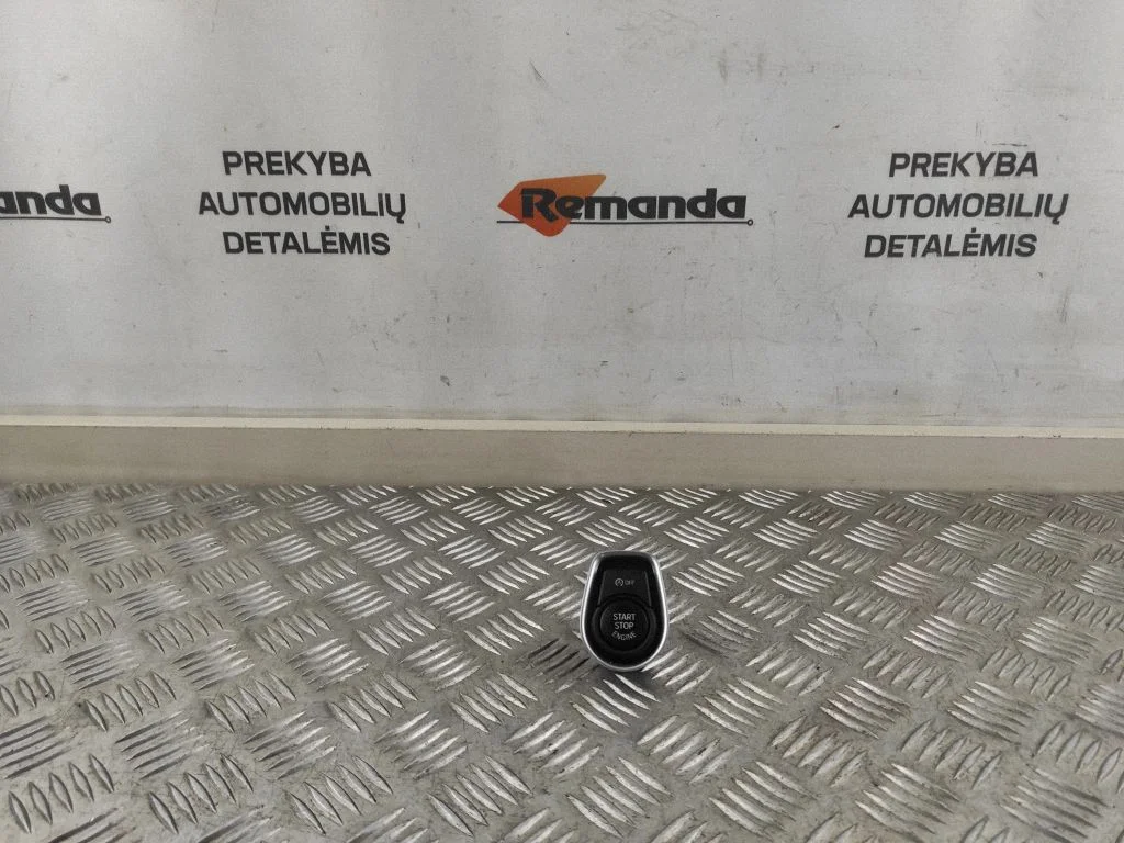Automobilio užvedimo jungtukas