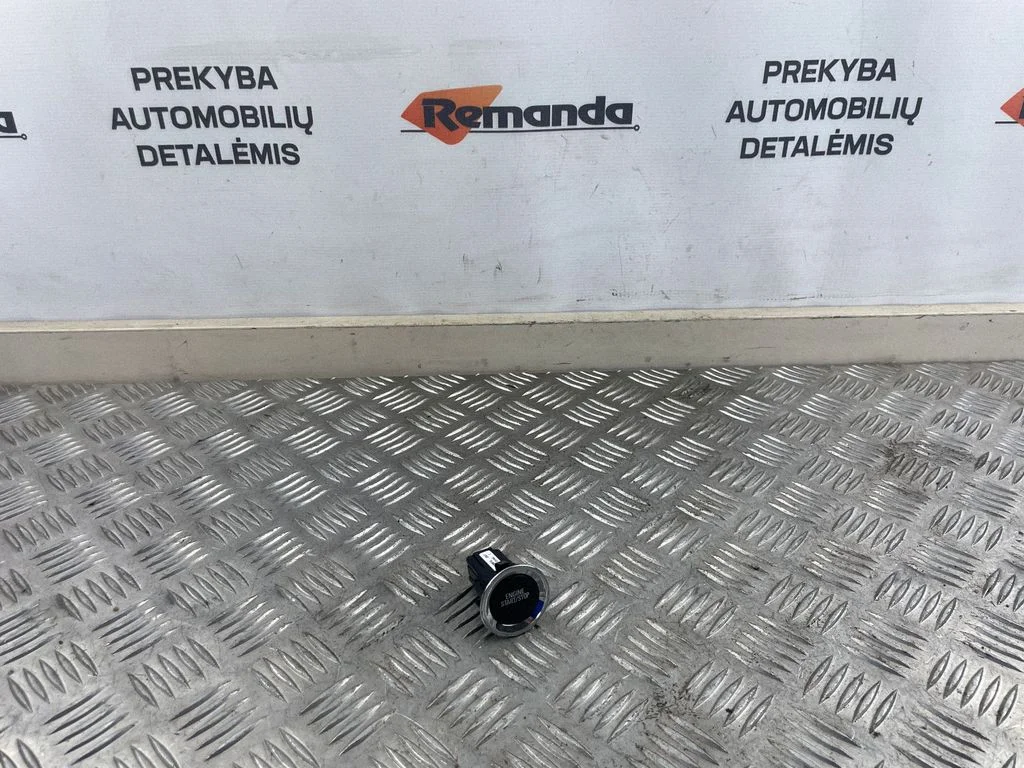 Automobilio užvedimo jungtukas