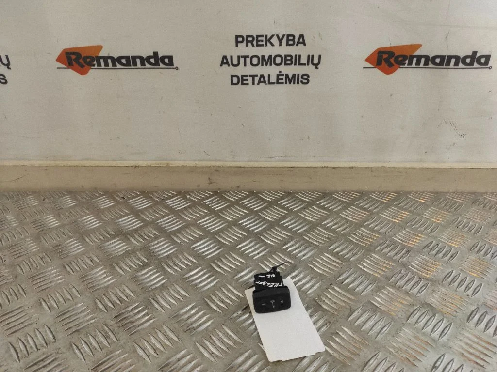 Centrinio užrakto jungtukas