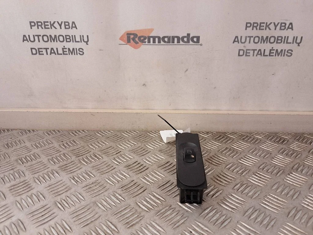 Elektrinių langų jungtukas