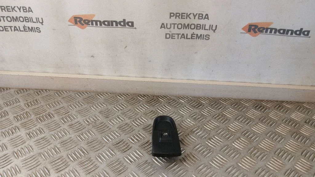 Elektrinių langų jungtukas